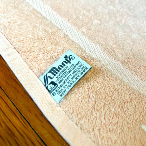 Vintage St. Mary’s Peach Hand Towel – 16” x 25.5”, 100% Cotton, Made in USA - Picture 2 of 13
